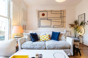 Colourful and Cosy Home in De Beauvoir Town